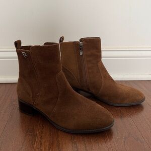 Easy Spirit Women's Sesylva Mid-Cut Side-Zip Ankle Booties Brown